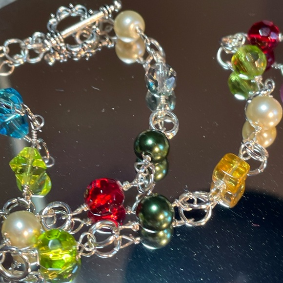 Wire wrapped glass beaded necklace - Picture 5 of 10